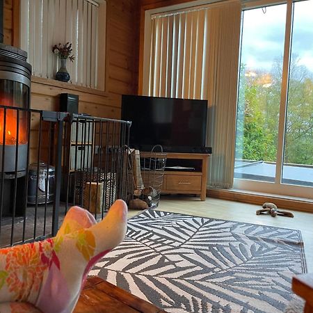 Luxury Peak District Lodge, Hot Tub, Log Burner, Nr Lake Rudyard Eksteriør billede